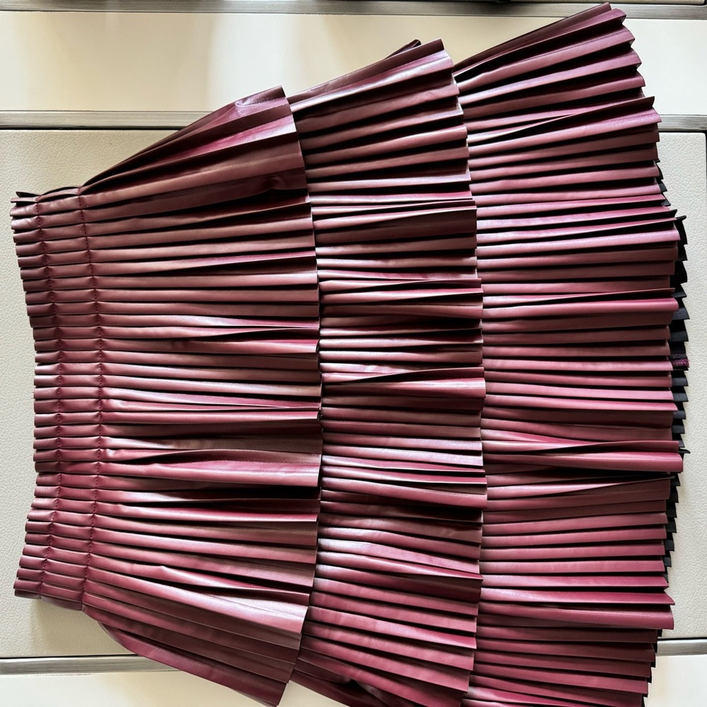 Anthropologie TIERED FAUX LEATHER MINI SKIRT | Color Plum | Size XS - Picture 3 of 8